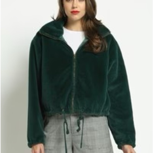 Faux Fur Zip Up - Picture 3 of 5